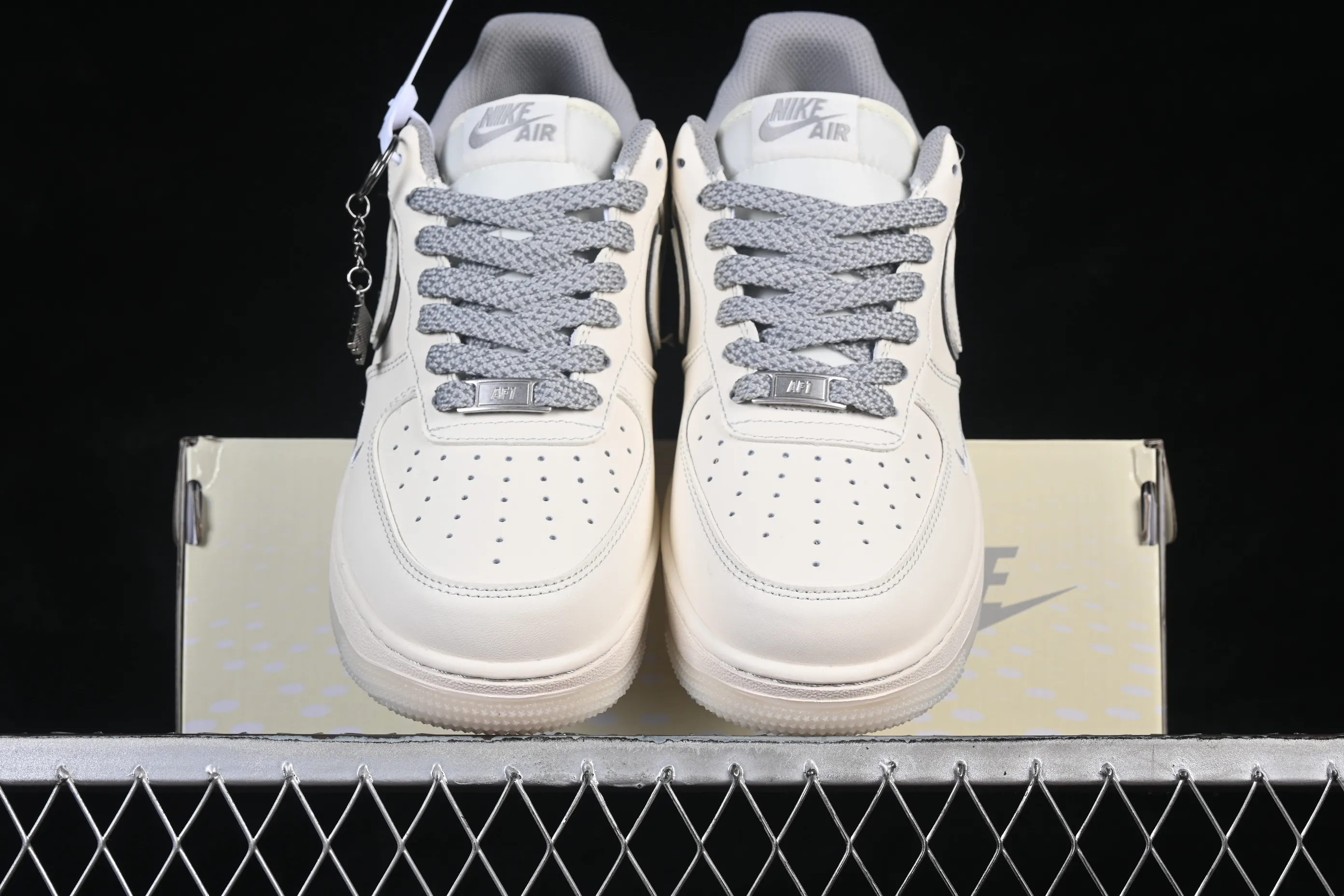 All Categories Nk Air Force 1 Air Force Series Nk Air Force 1 Low Air Force Low Nike Air Force 1'07 Low Joint Sand Brown Navy Air Force One Low Casual Shoes SM6668-133